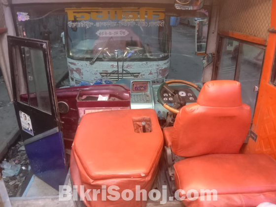 নীলাচল ব্যানেরে গাড়ি (বাস) বিক্রি